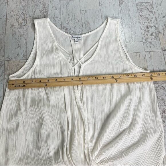 Loves Fire Criss Cross V Neck Wrap Front Blouse Top Size Small - Picture 10 of 13